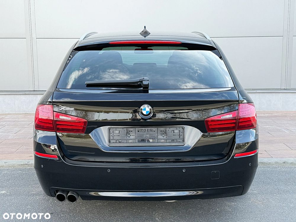 BMW Seria 5 520d xDrive - 7