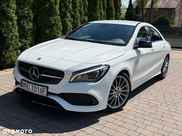 Mercedes-Benz CLA 200 AMG Line