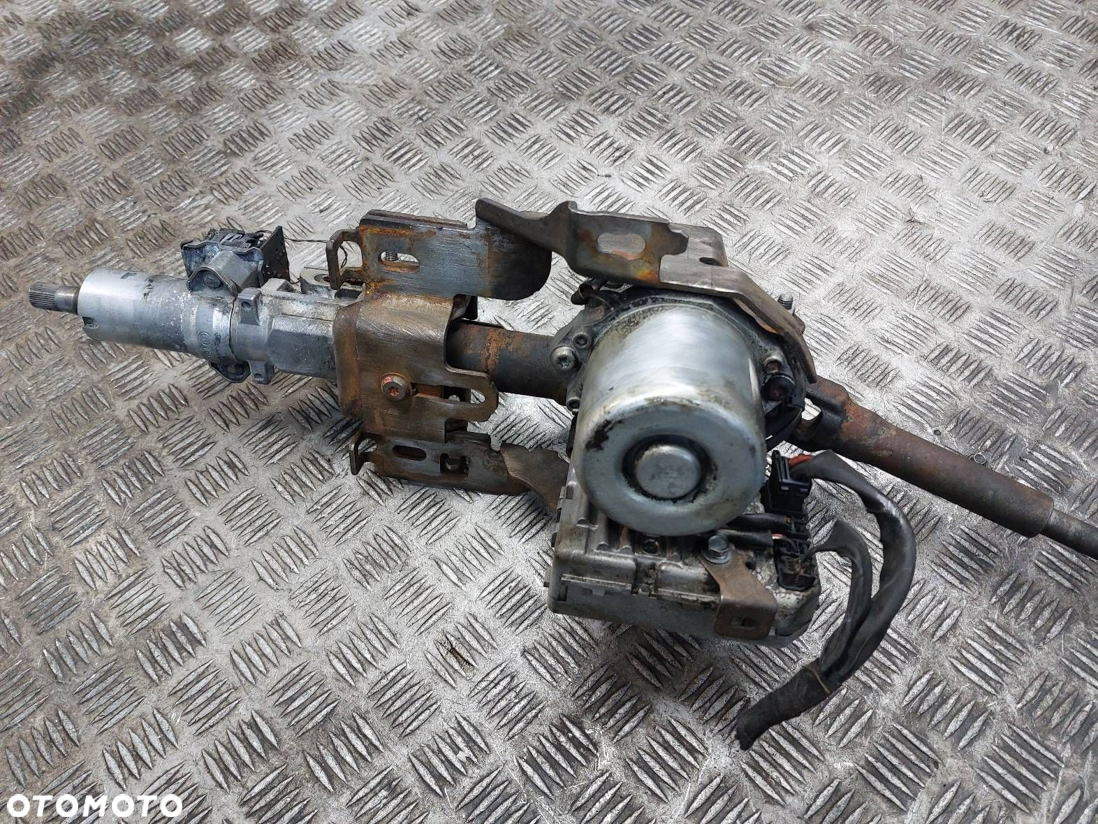 WSPOMAGANIE ELEKTRYCZNE NISSAN PULSAR C13 - 4