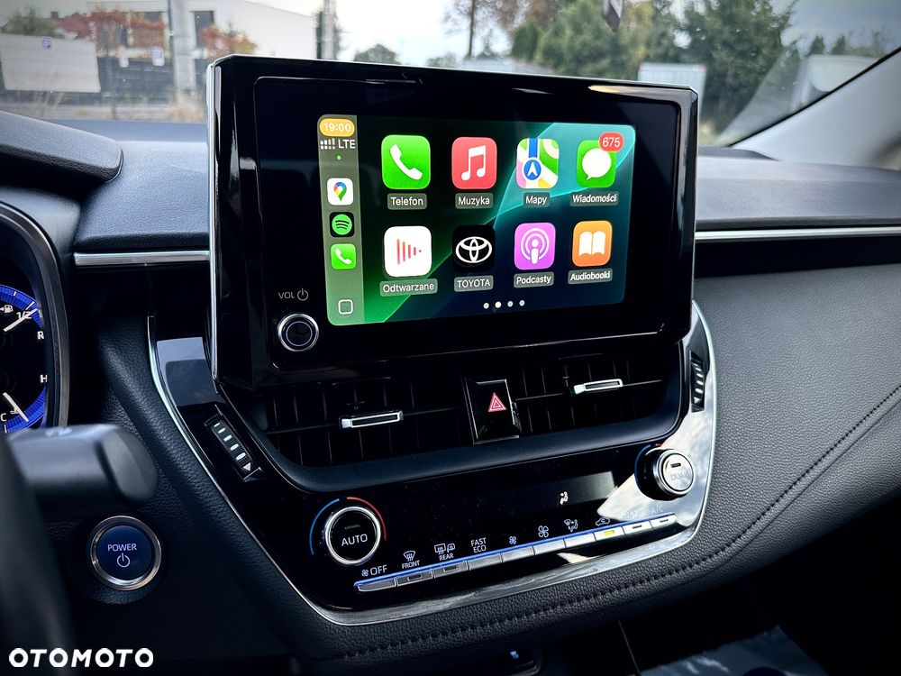 Toyota Corolla 1.8 Hybrid Comfort - 22