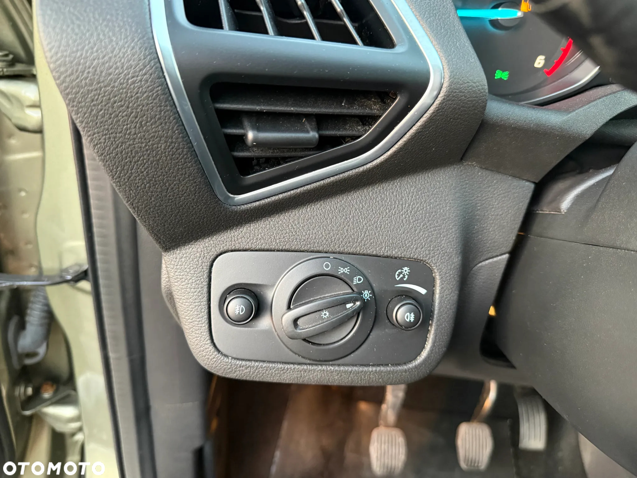 Ford Kuga 2.0 TDCi 4WD Titanium - 34