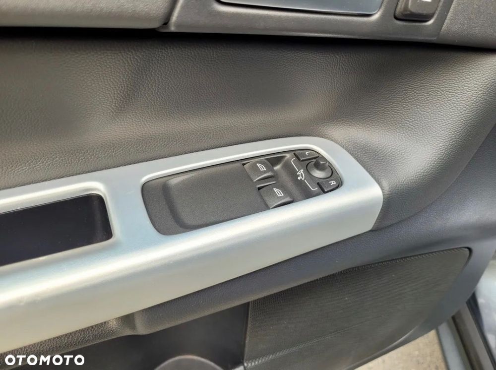 Volvo C30 D2 DRIVe Momentum Start-Stop - 12