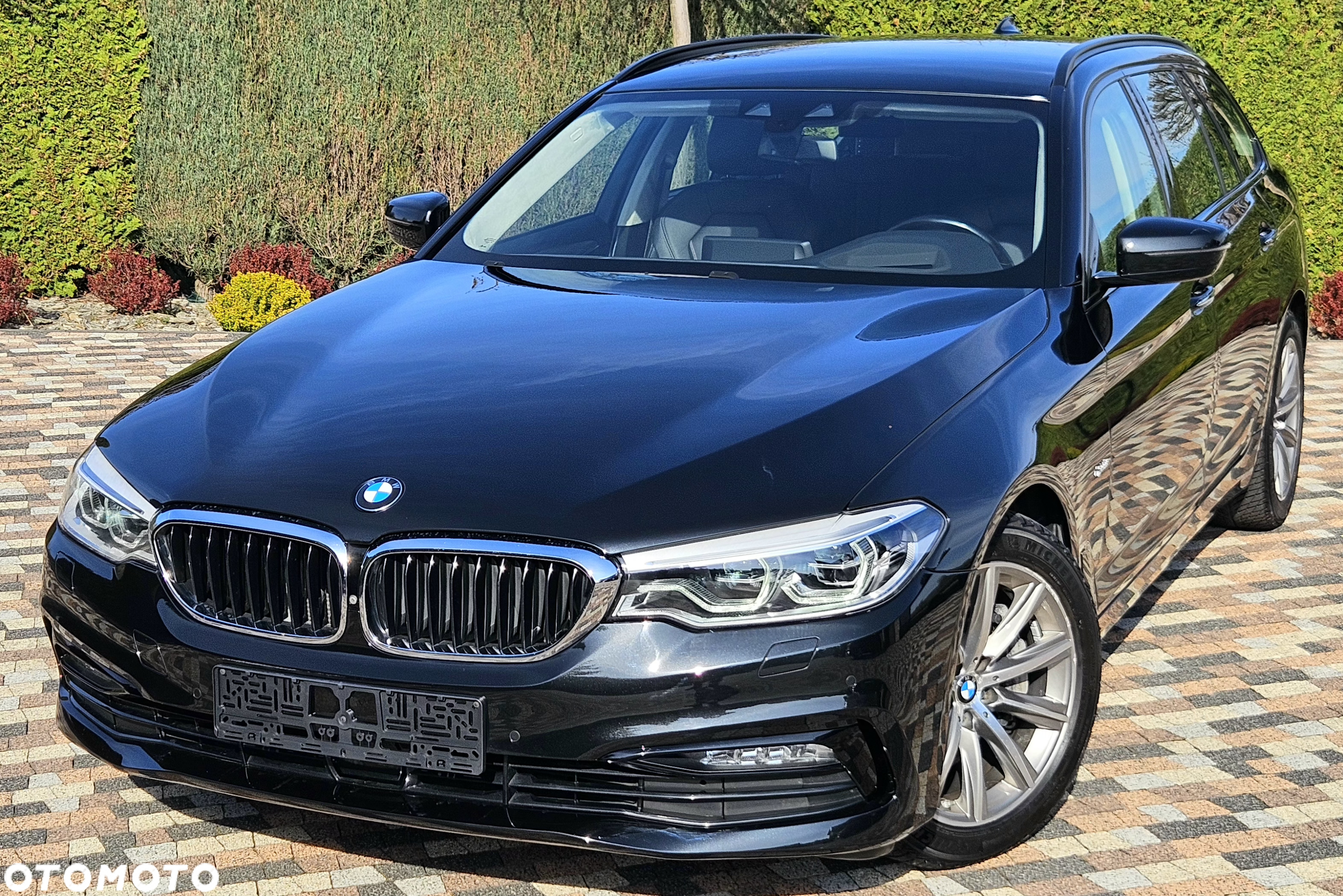 BMW Seria 5 530d xDrive Sport Line sport - 33