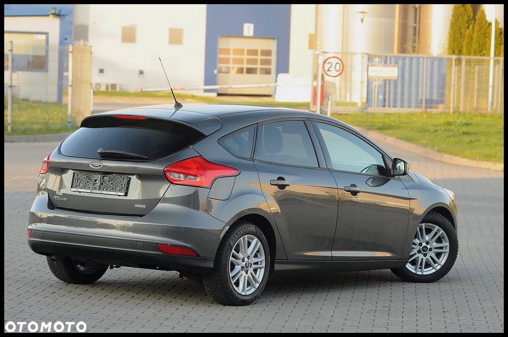 Ford Focus - 18