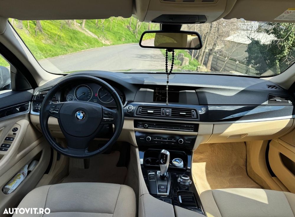 BMW Seria 5 520d xDrive - 4