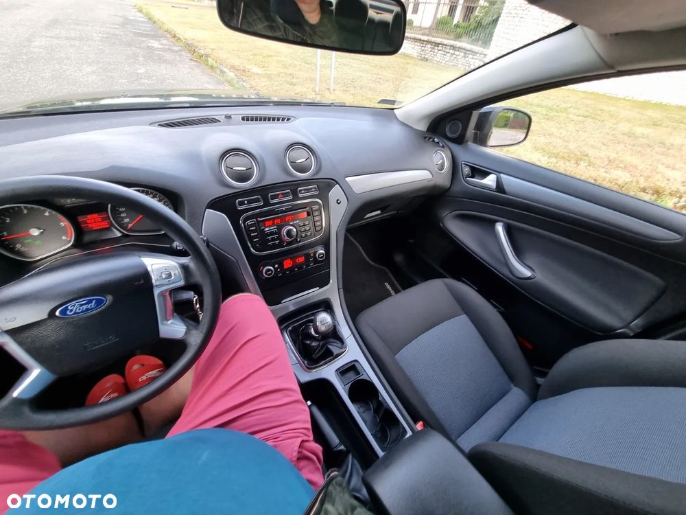 Ford Mondeo 1.6 TDCi Ambiente - 31