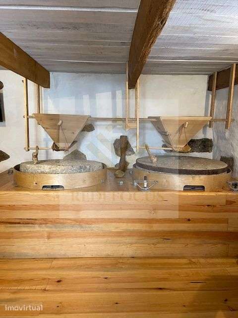 Propriedade Exclusiva com 4 Habitações e Piscina em Arouca - Grande imagem: 4/11
