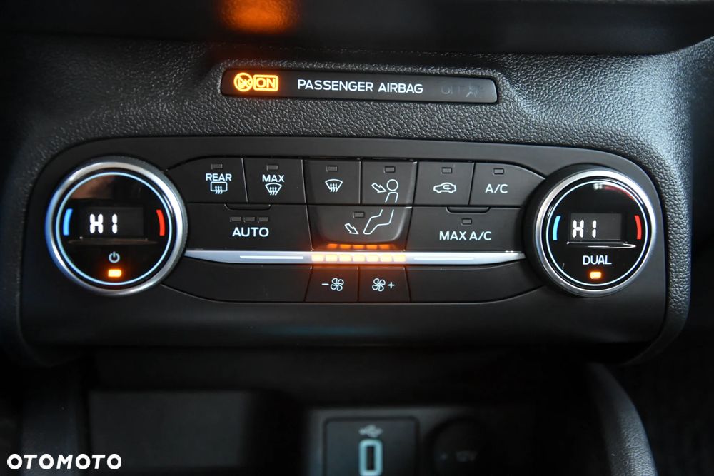 Ford Focus 1.0 EcoBoost Hybrid ACTIVE STYLE - 27