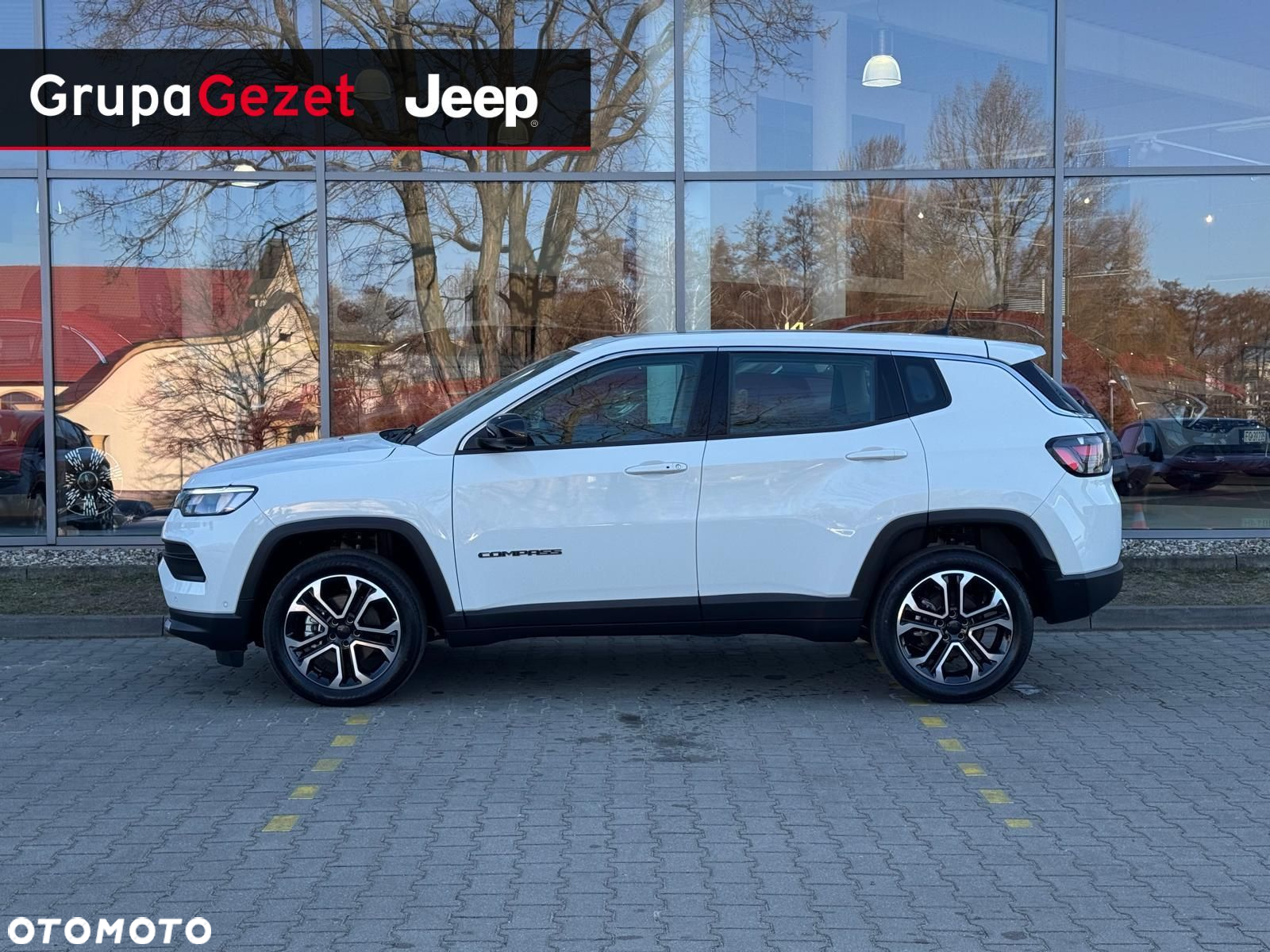 Jeep Compass - 2