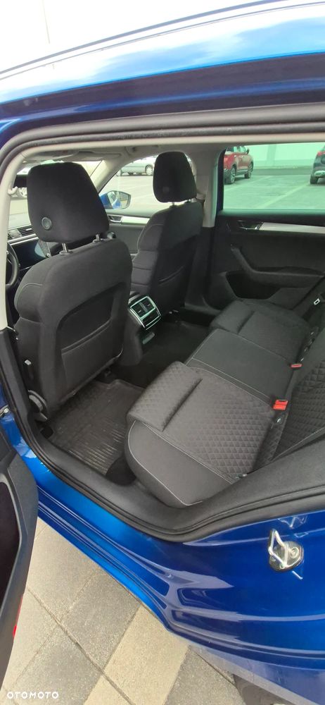Skoda Superb 2.0 TDI SCR Ambition DSG - 5