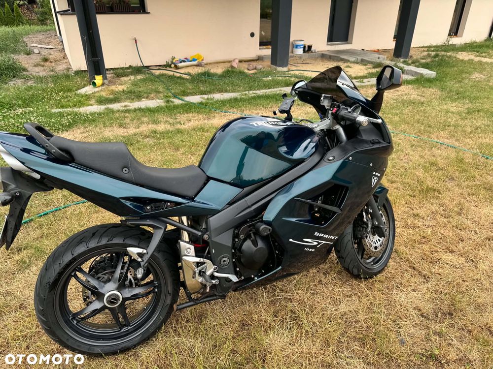 Triumph Sprint - 13