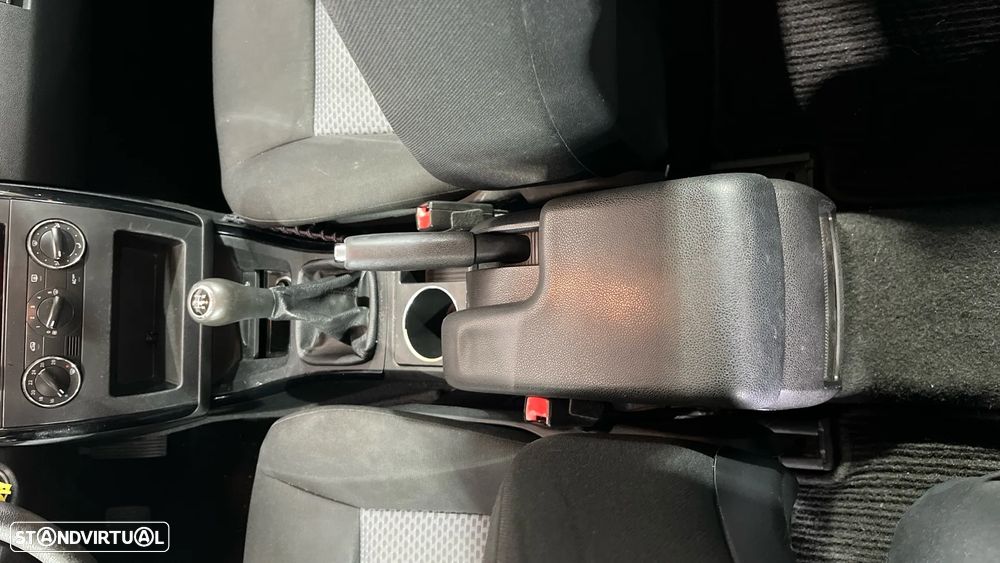 Mercedes-Benz A 150 Elegance Edition 10 - 15