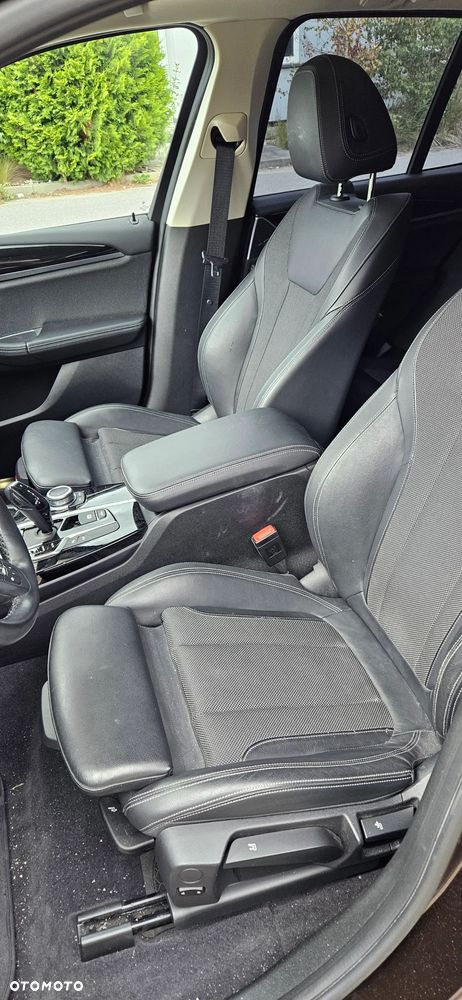 BMW X3 xDrive20i GPF xLine - 6