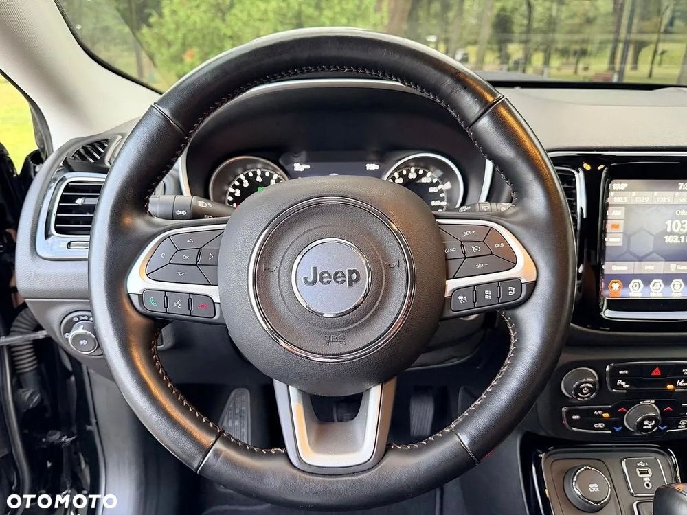 Jeep Compass 2.4I 4x4 CVT Limited - 17