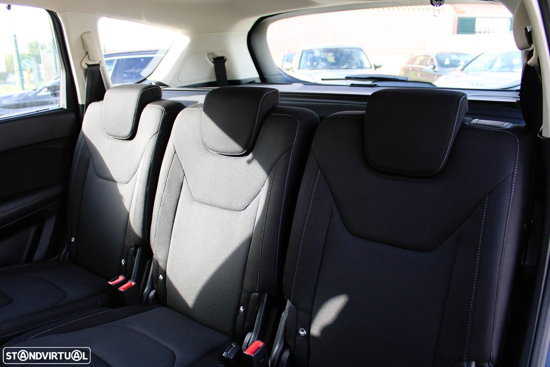 Ford S-Max 2.0 TDCi Titanium - 52