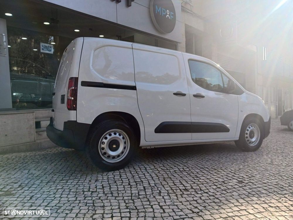 Fiat Doblo VAN L1 136 CV 110KW - BAT 50 KWH - 8