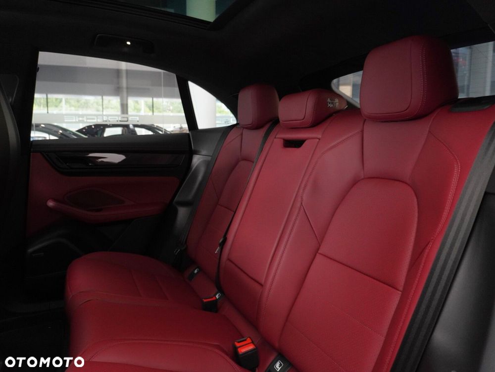 Porsche Macan Turbo 100kWh - 36