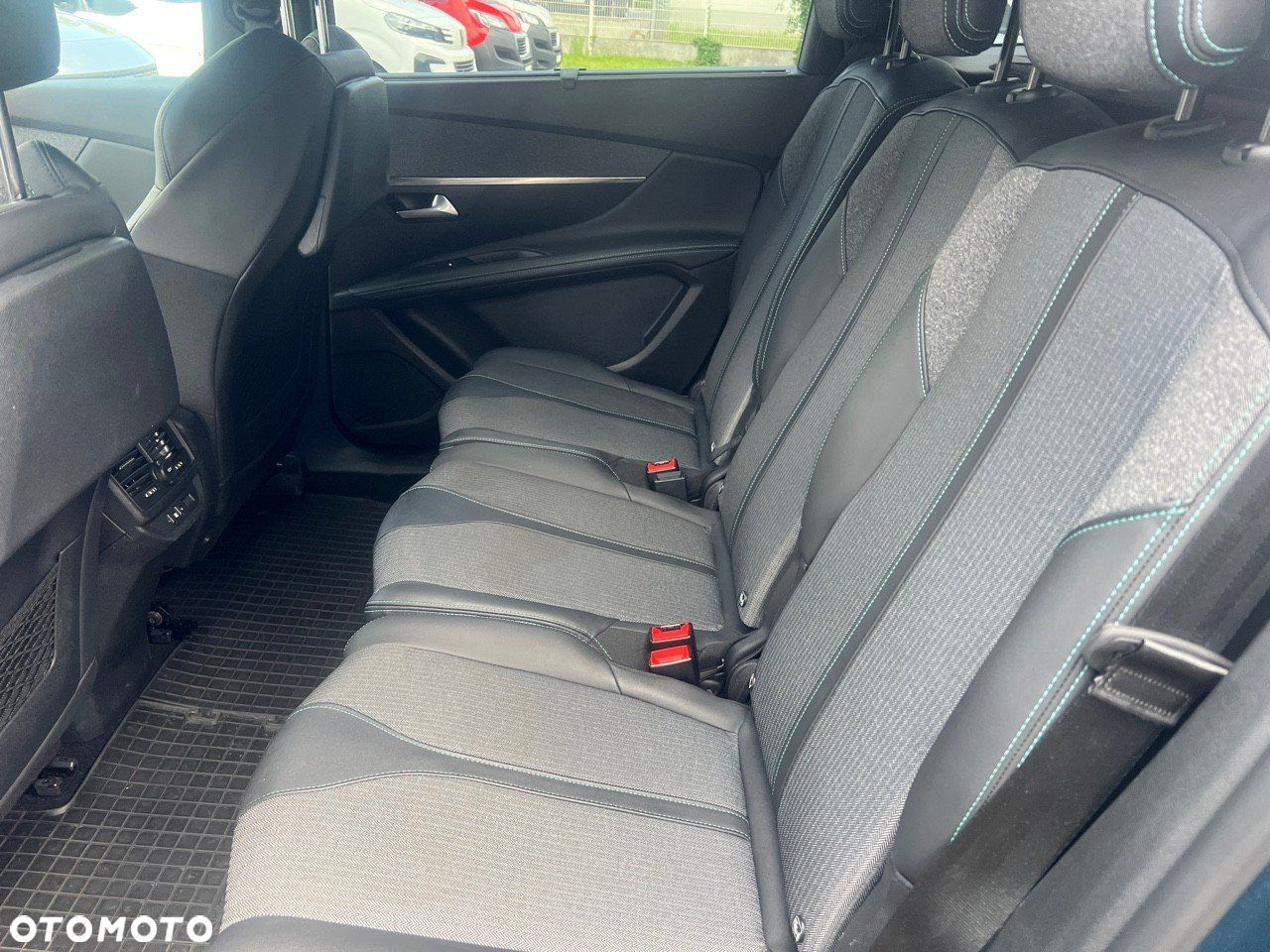 Peugeot 5008 1.5 BlueHDi Allure Pack S&S EAT8 - 10