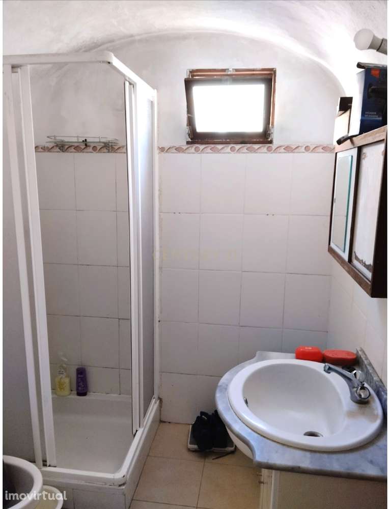 T2 para investimento em zona central de Moura  Alentejo - Grande imagem: 3/6