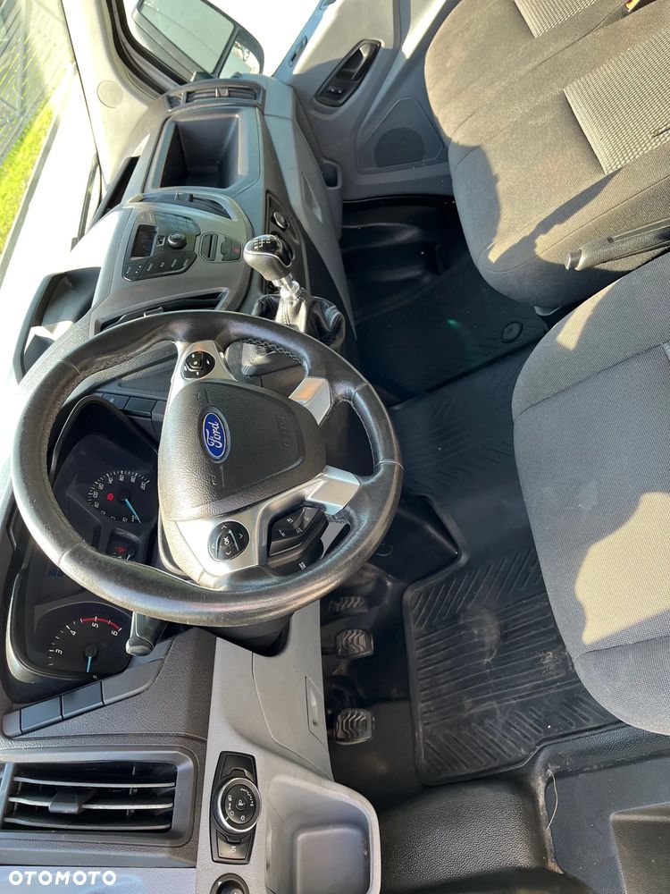 Ford Transit - 8