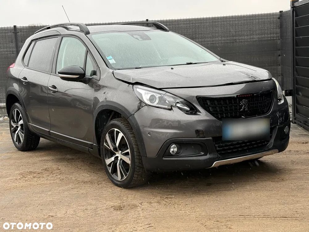 Peugeot 2008 PureTech 130 EAT8 GT - 1