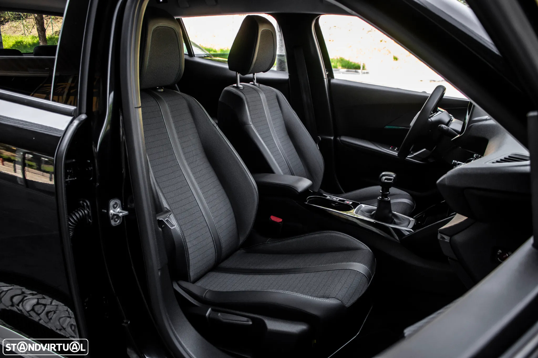 Peugeot 2008 1.5 BlueHDi Allure - 28