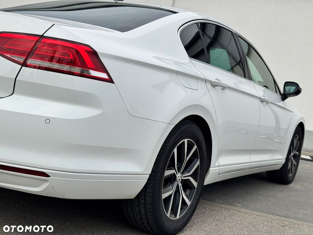 Volkswagen Passat 2.0 TDI BMT Comfortline - 24