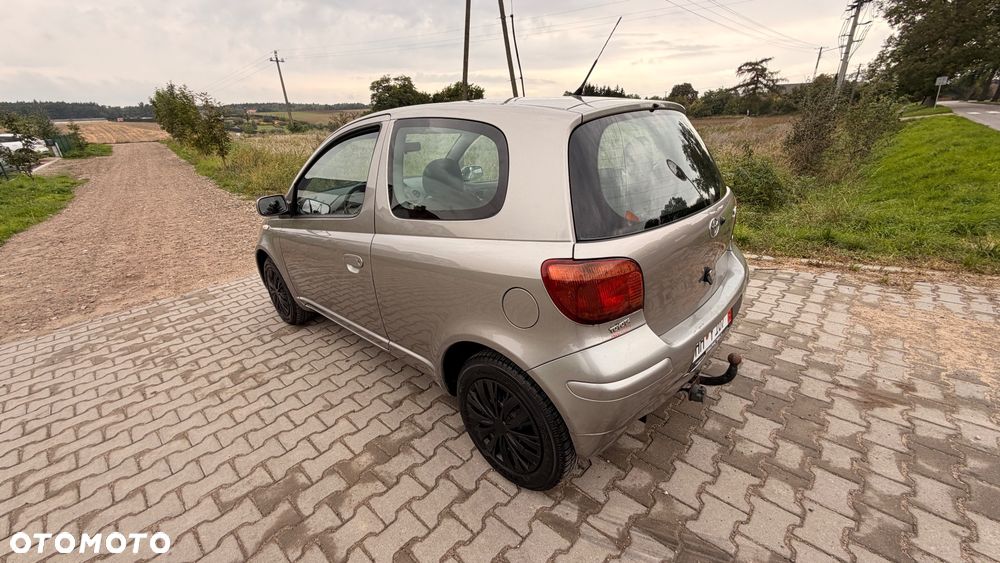 Toyota Yaris - 21