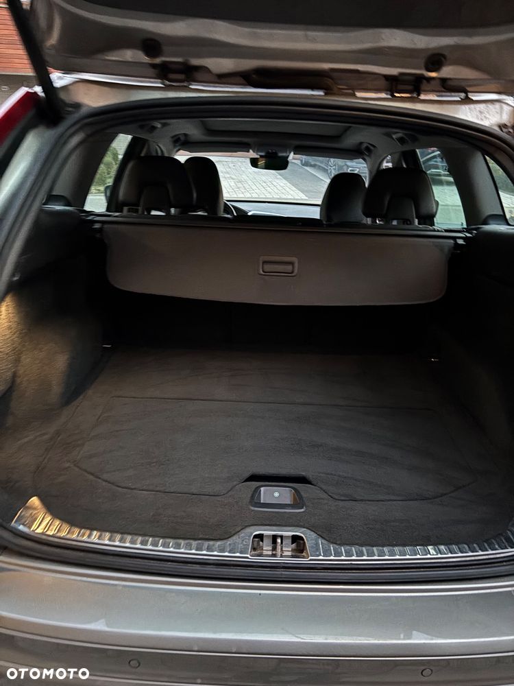 Volvo XC 60 D5 AWD Summum - 9