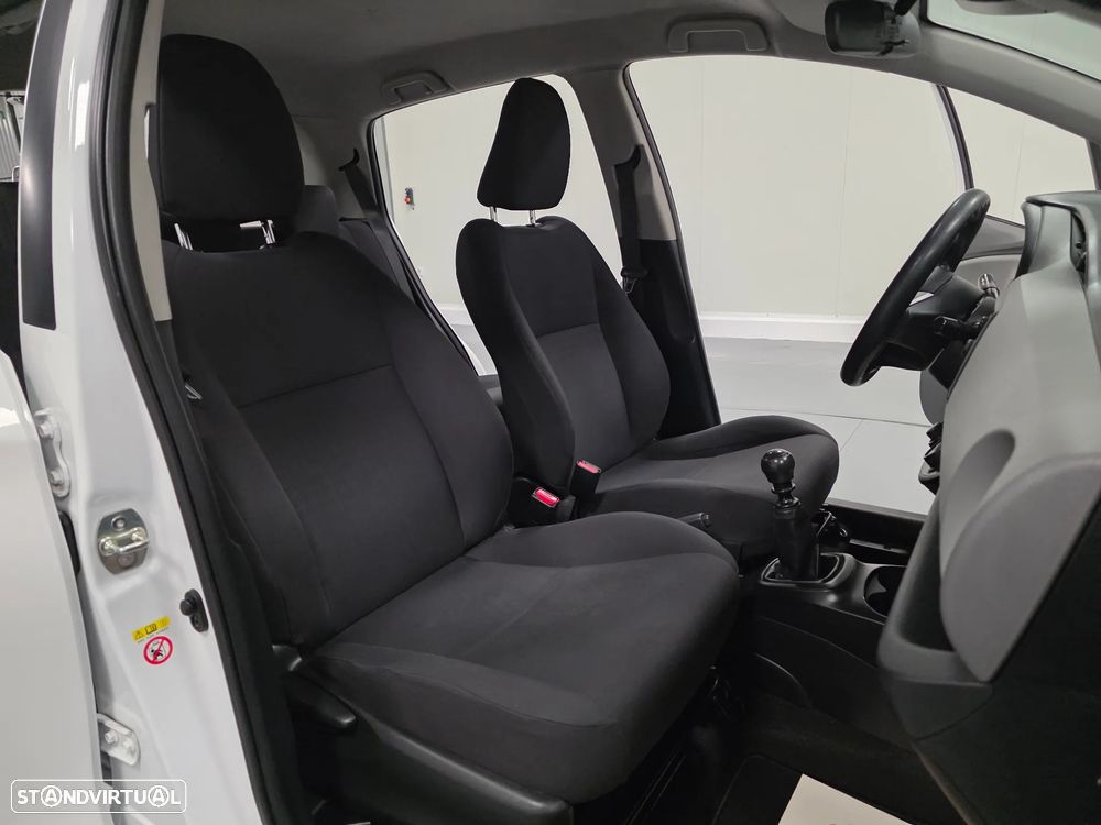 Toyota Yaris 1.4 D-4D ACtive+AC - 36