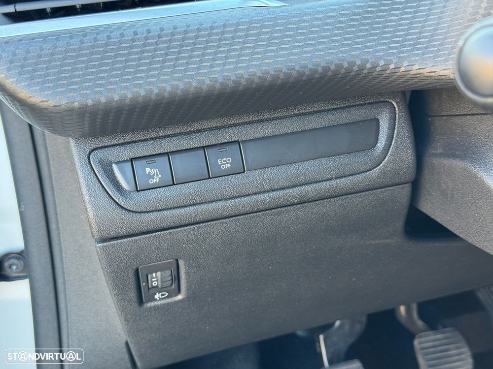 Peugeot 208 1.5 BlueHDi Signature - 11