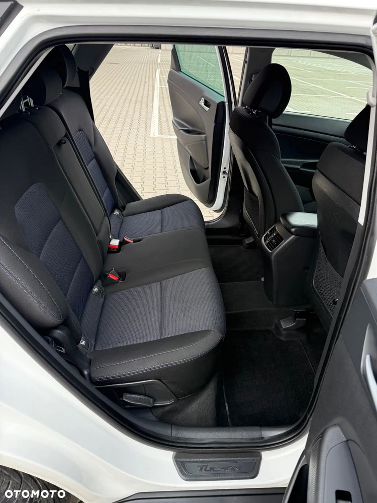 Hyundai Tucson 1.7 CRDI BlueDrive Comfort 2WD - 11