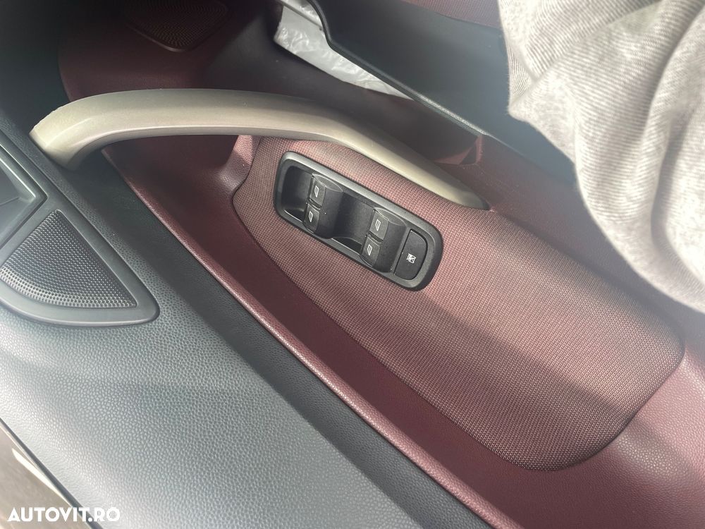 FORD Fiesta 2010 — imagine 13