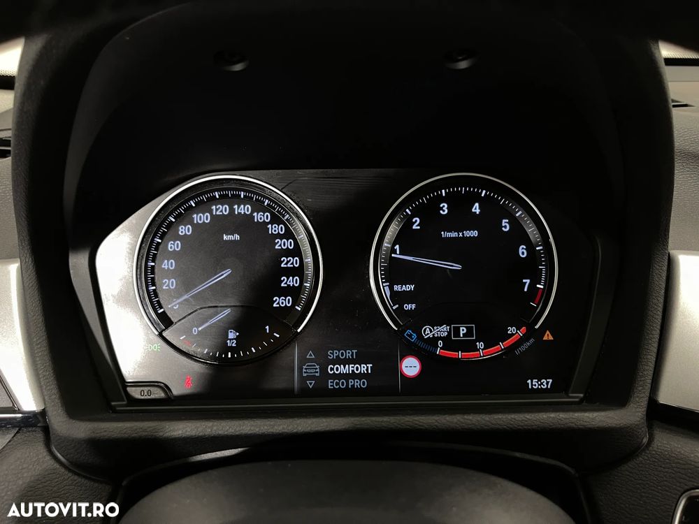 BMW X1 xDrive20i AT - 31