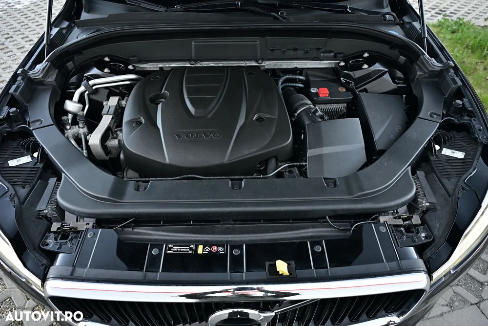 Volvo XC 60 D5 AWD Geartronic Momentum - 30