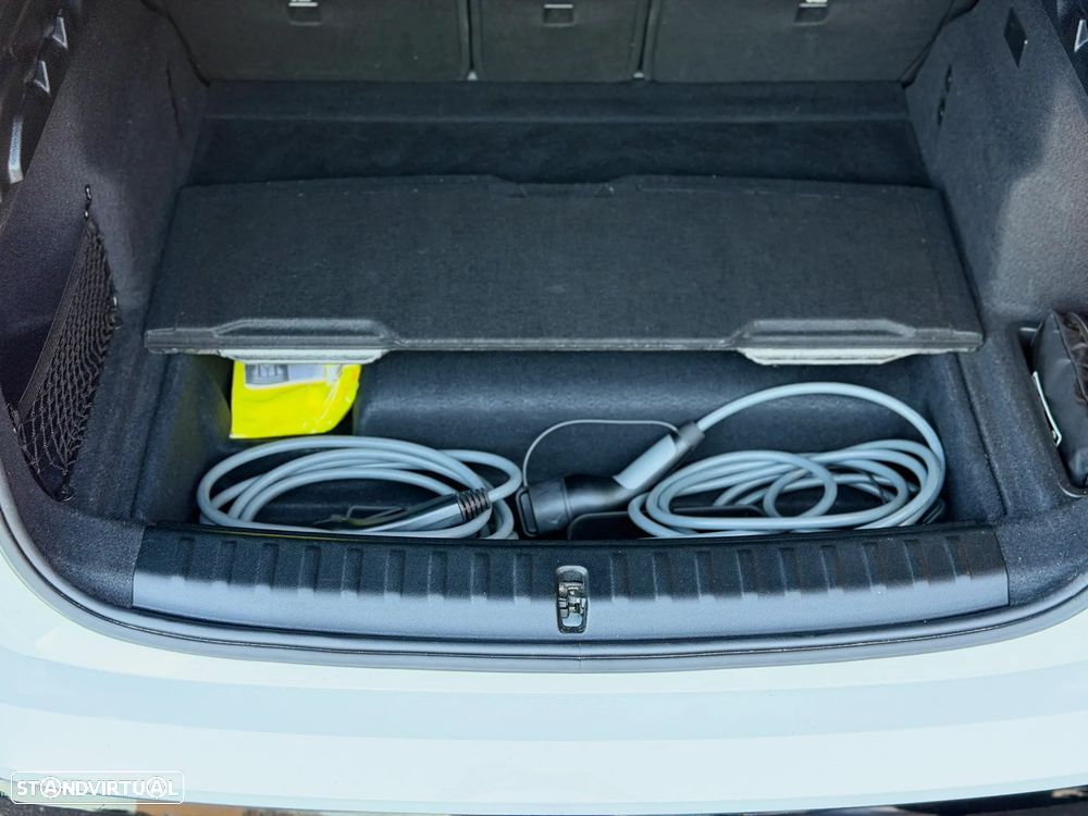 BMW iX1 xDrive30 Pack Desportivo M - 15
