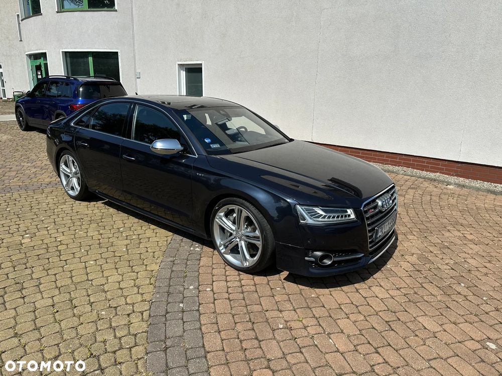 Audi S8 - 3