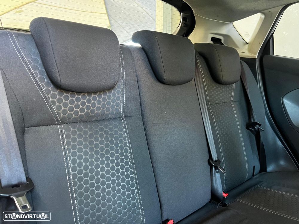 Ford Fiesta 1.4 TDCI Titanium - 18