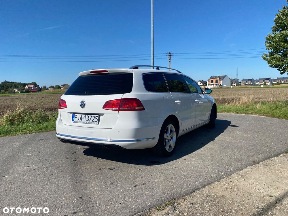 Volkswagen Passat 2.0 TDI Comfortline - 8