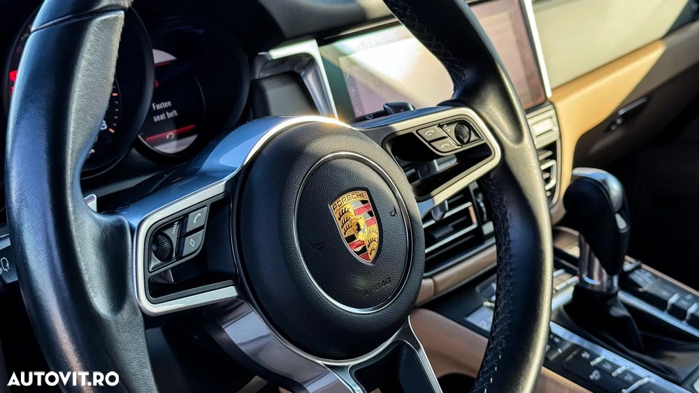 Porsche Macan - 18