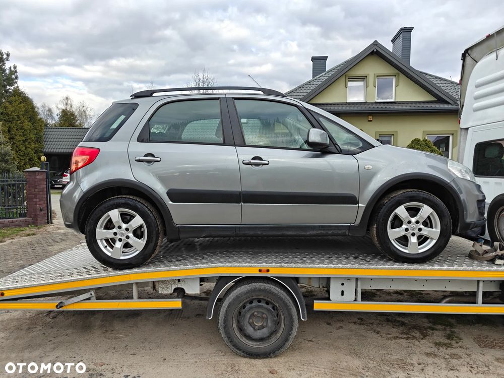Suzuki SX4 1.6 Comfort Plus 4WD - 6