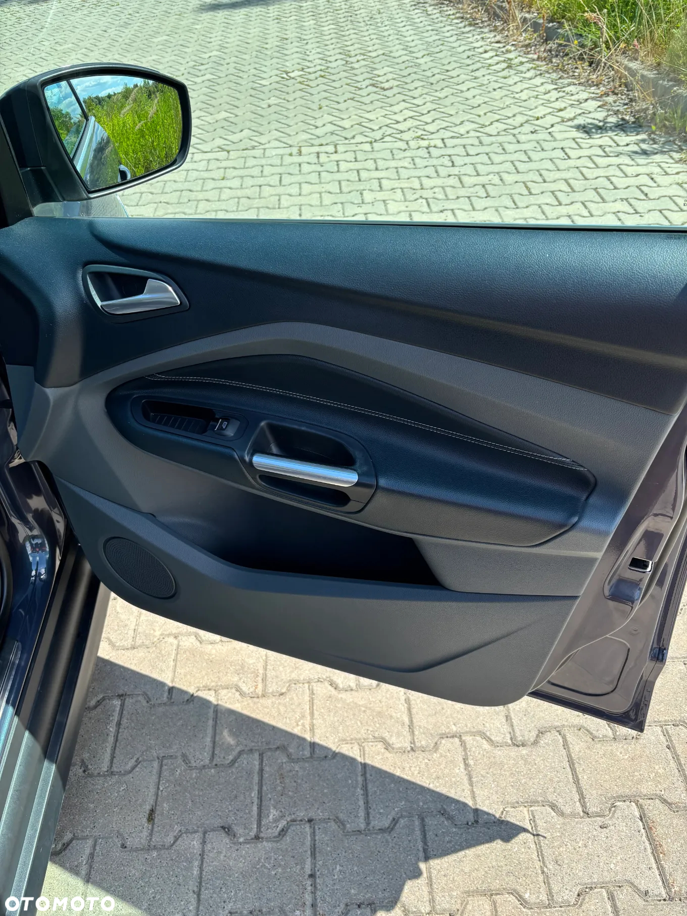 Ford Grand C-MAX 2.0 TDCi Titanium - 32