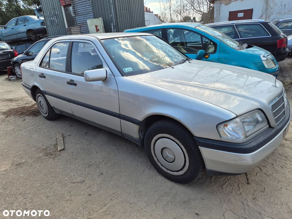 MERCEDES C 200D W202, Części , maska, zderzak, lampy, błotnik, alternator, silnik - 2