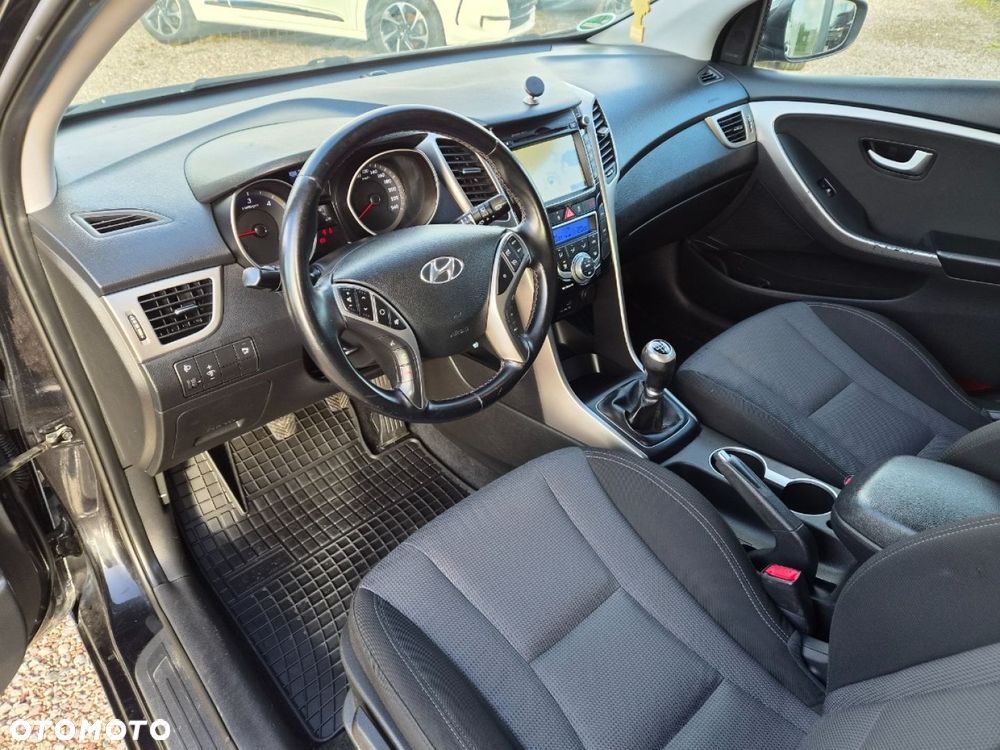 Hyundai i30 1.6 CRDi Premium - 6