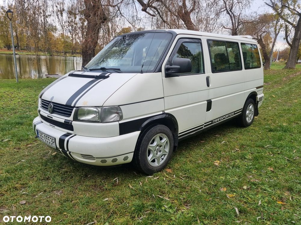 Volkswagen Transporter - 1