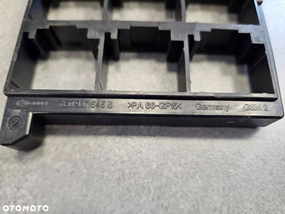 VW T5 mocowanie kostek bezpieczników 7E0937545B - 2