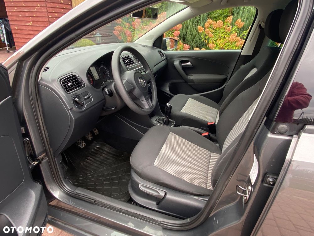 Volkswagen Polo - 8