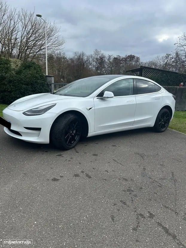Tesla Model 3 Standard Range Plus RWD - 3