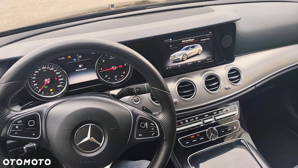 Mercedes-Benz Klasa E 220 d Business Edition 9G-TRONIC - 13