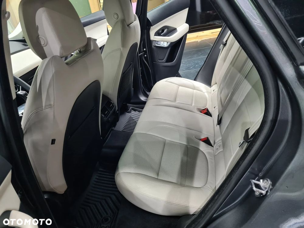 Jaguar E-Pace P200 AWD R-Dynamic - 16